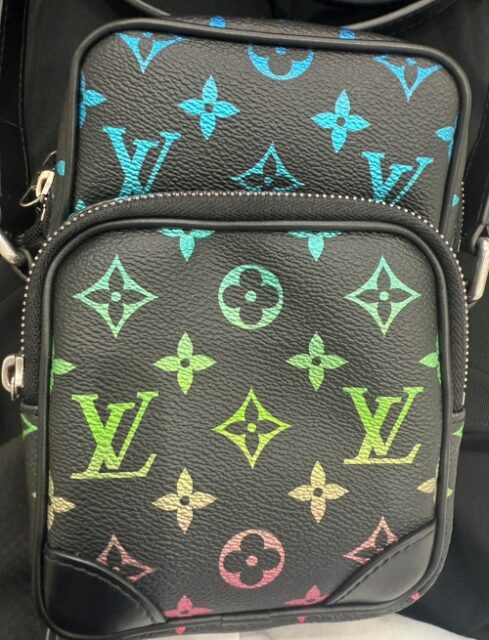 ルイヴィトン ヴィトン LV モノグラム アマゾン イリディセント