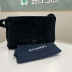CHANEL シャネル スウェード ショルダーバッグ 6183067
