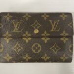 LV モノグラム ポルトトレゾール・エテュイパピエ M61202