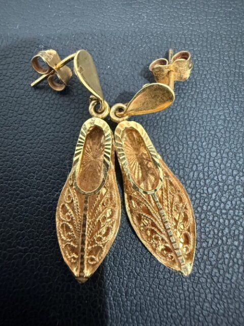 金　貴金属　アクセサリー　K18　ピアス　イヤリング　