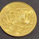天皇陛下御在位60年記念 10万円金貨
