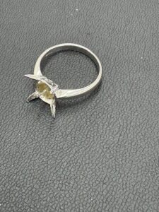 藤枝市で【プラチナ】売るなら買取おりづる藤枝店にお任せください!