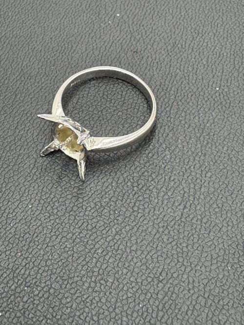 藤枝市で【プラチナ】売るなら買取おりづる藤枝店にお任せください！