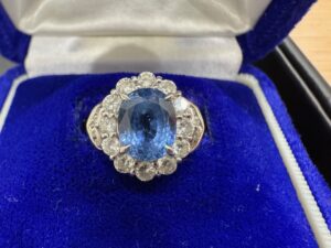 函南町で【宝石･ジュエリー 買取 函南】宝石･ジュエリーの高価買取なら買取おりづるマックスバリュ函南間宮店へ