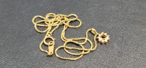 静岡市葵区で【石の取れたネックレス/アクセサリー  買取 静岡 】金/貴金属の高価買取なら買取おりづる静岡ドン・キホーテパウSBS通り店へ♪