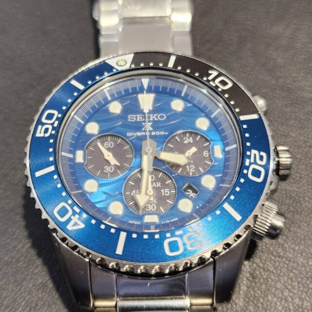 SEIKO ダイバーズ200 クロノグラフ ソーラー式 V175-0EV0