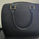 LV　 エピ ポンヌフ　ハンドバックノワール