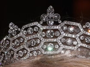 ブシュロンのティアラ