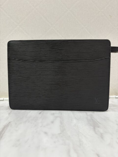 ルイ ヴィトン エピ ポシェット オム セカンドバッグ