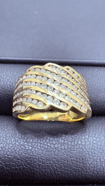 K18 リング 5.2g MD0.9ct