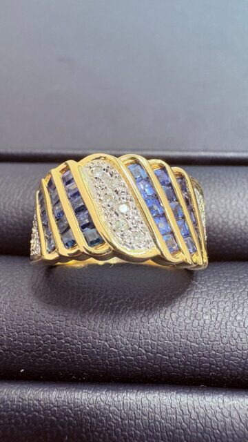 Pt900/K18 リング サファイア2.3ct MD0.1ct