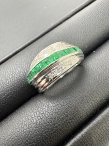 横浜市泉区で【プラチナ 買取 横浜市泉区】貴金属の買取なら買取おりづるロピアいずみ中央店へ!