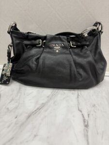 藤枝市で【PRADA/プラダ】プラダ売るなら買取おりづるにお任せください！