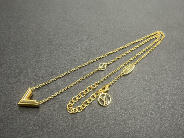 LV ルイヴィトン エセンシャルV M00857