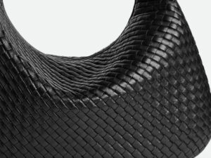 編み込みデザイン