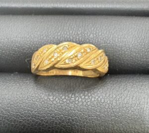 横浜市泉区で【金 買取 泉区】金・貴金属の買取なら買取おりづるロピアいずみ中央店へ!