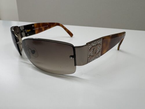 横浜市南区弘明寺で【シャネル 買取 弘明寺】ブランド小物を売るなら買取おりづる横浜弘明寺店へ!