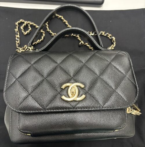 横浜市泉区で【シャネル 買取 泉区】ブランドバッグの買取なら買取おりづるロピアいずみ中央店へ!