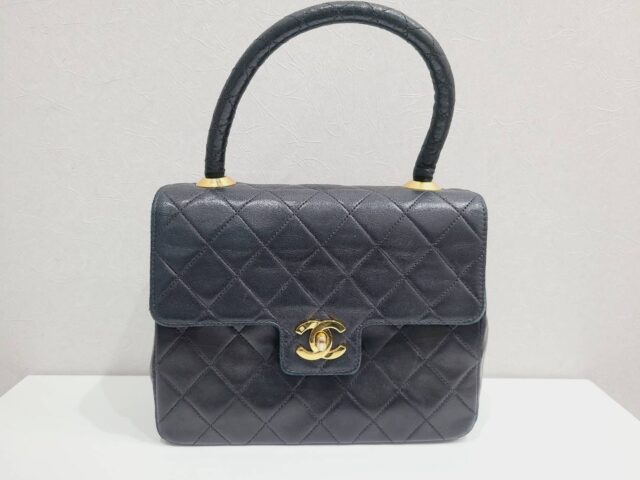 シャネル ミニマトラッセ ハンドバッグ