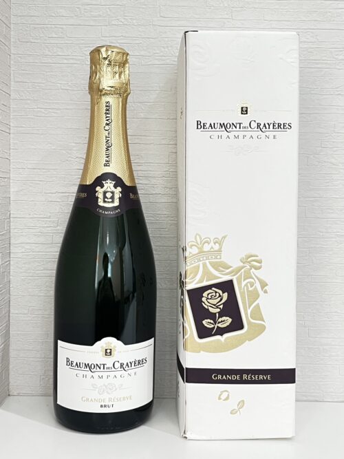 箱がなくても、ボロボロになったお酒でも大丈夫です！横浜市都筑区 センター北で【お酒 ワイン シャンパン ウイスキー】を売るなら買取おりづる横浜センター北店にお任せください♪