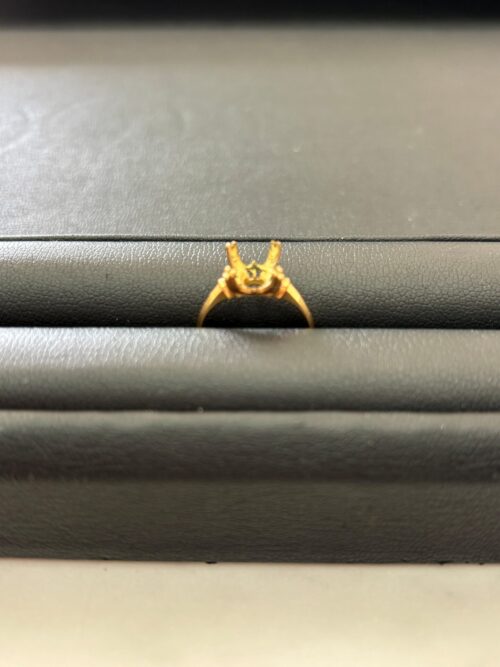 藤枝市で【金・インゴット、貴金属、アクセサリー】の買取なら買取おりづる藤枝駅前店にお任せください！