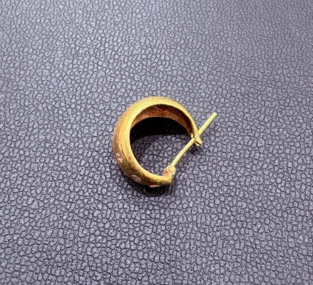 貴金属 K18 ピアス