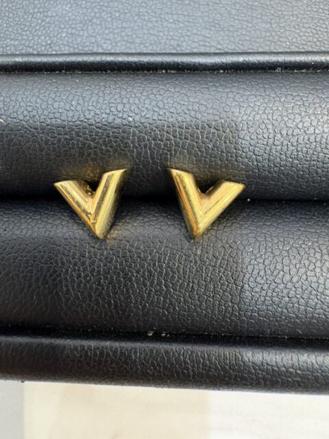 LV　エセンシャルVピアス