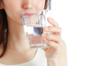 使用済みのグラス