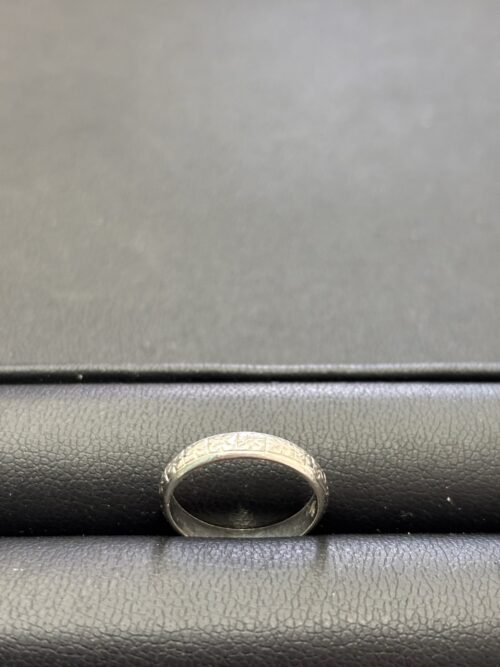 藤枝市で【金・インゴット、プラチナ、貴金属、アクセサリー】の買取なら買取おりづる藤枝駅前店にお任せください！