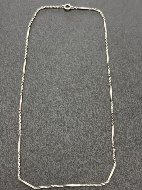 藤枝市で【プラチナ・金・インゴット・貴金属・アクセサリー】の買取なら買取おりづる藤枝駅前店にお任せください！