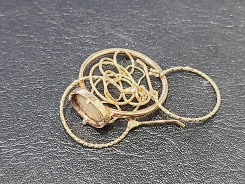 東京都世田谷区成城で【金・貴金属】インゴット、アクセサリーの高価買取なら買取おりづる成城学園前店へ