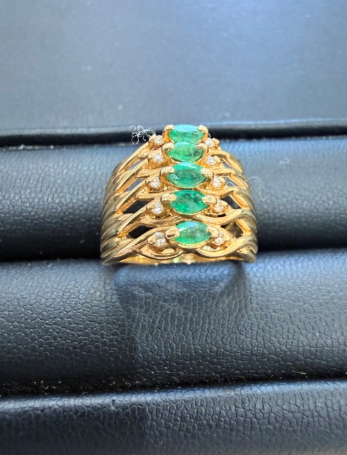 富士市伝法で【金・貴金属　買取/富士市】金・貴金属の高価買取なら買取おりづる マックスバリュエクスプレス富士今泉店へ