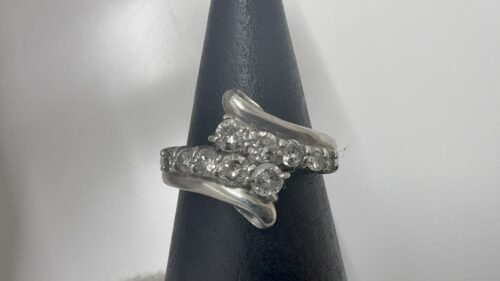 横浜市瀬谷区で【ジュエリー 買取 横浜市瀬谷区】ジュエリーの買取なら買取おりづるロピアいずみ中央店へ！