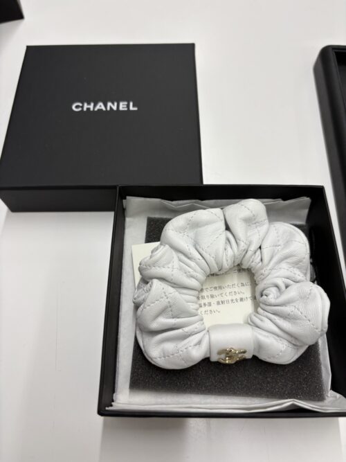 横浜市泉区で【シャネル 買取 横浜市泉区】ブランド小物を売るなら買取おりづるロピアいずみ中央店へ！