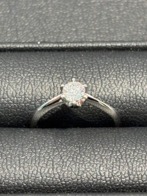 Pt900　プラチナリング　D0.323ct