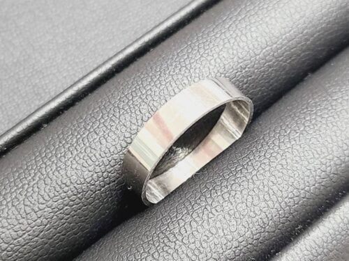 東京都世田谷区成城で【プラチナ・貴金属】プラチナアクセサリーの高価買取なら買取おりづる成城学園前店へ