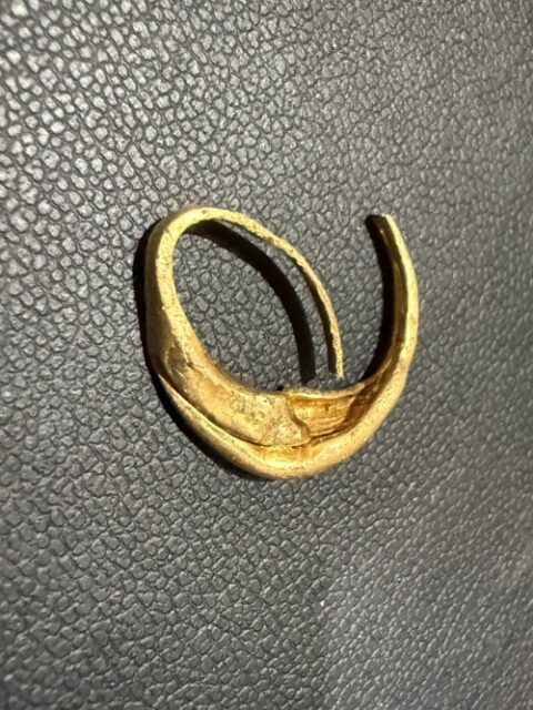 金 貴金属 K18 750 リング 壊れた指輪 変形したアクセサリー