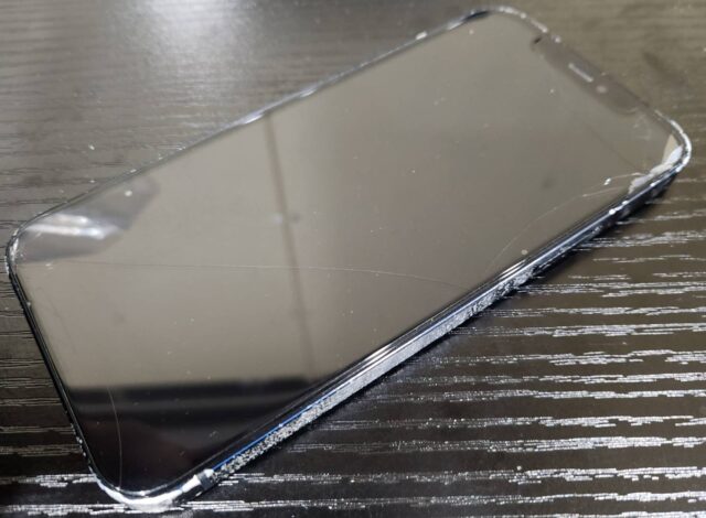 アイフォン iPhone12 128GB