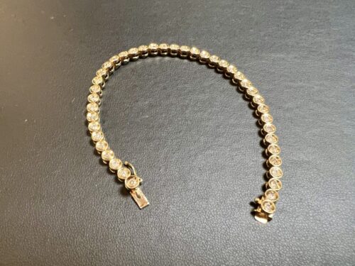 横浜市泉区で『金・貴金属』の買取なら買取おりづるロピアいずみ中央店にお任せを！