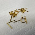 金 K18 ピアスシャフト部分 留め具 ネックレストップ 1.1g