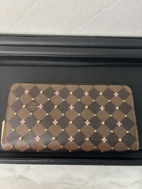 LV ルイヴィトン ダミエ ジッピーウォレット N60473