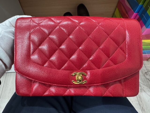 シャネル ブランドバッグ キャビアスキン ダイアナ マトラッセ25